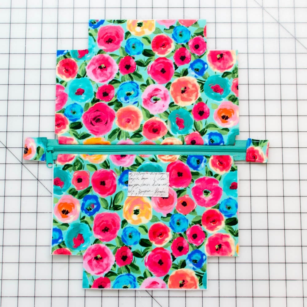 Cute Corners DIY Cosmetic Case free Sewing Pattern 